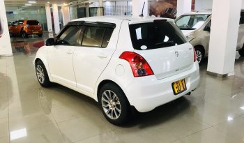 Suzuki Swift full