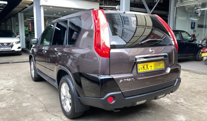 Nissan X-trail T31 full