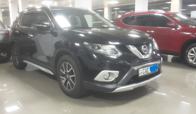 Nissan X-Trail full